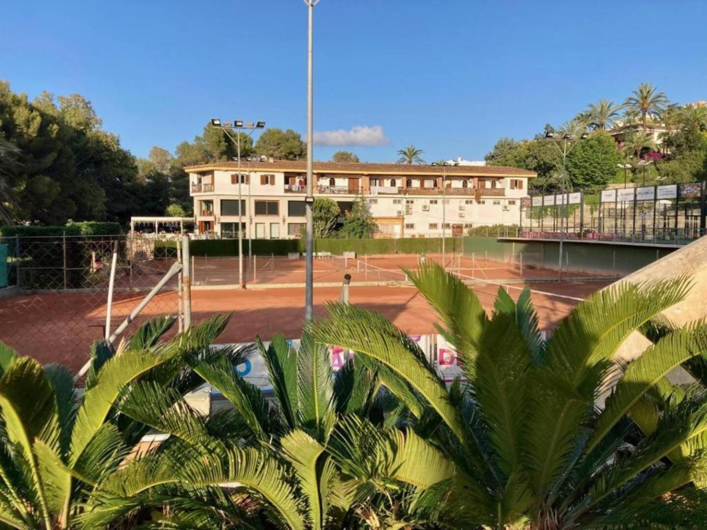 Apartamento Buganvilla Pool Muntanya la Sella المظهر الخارجي الصورة